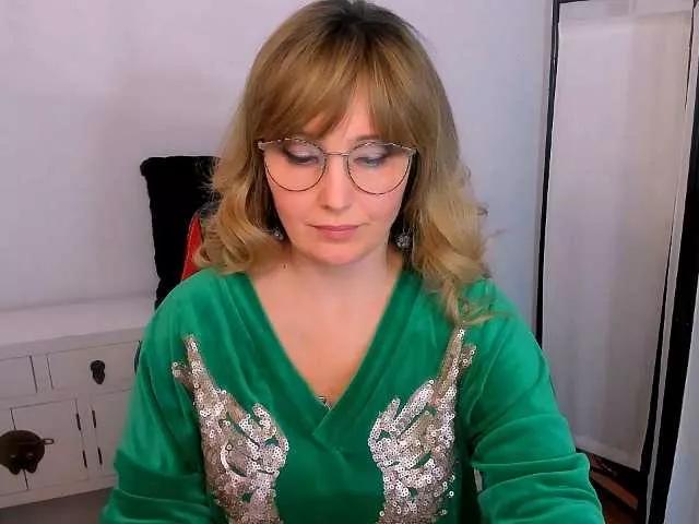 JustineAmore on BongaCams 