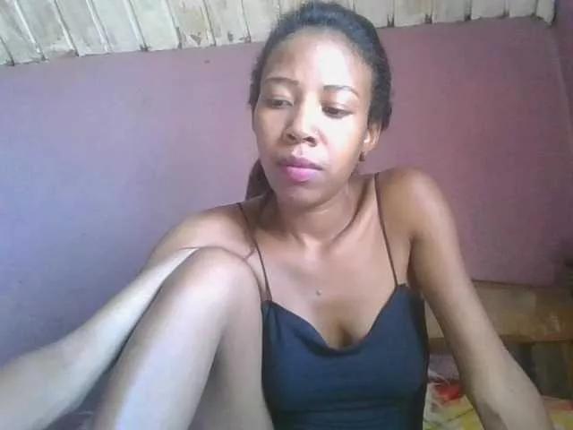 karamel-sexy on BongaCams 