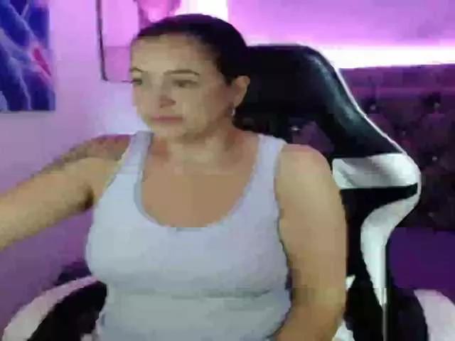 katy-lorens on BongaCams 