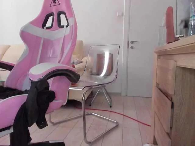 kaylalaine1 on BongaCams 