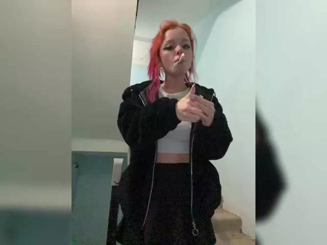 KiraSaud69 on BongaCams 