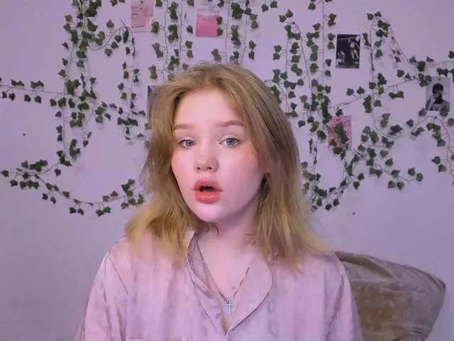 KITI111 on BongaCams 