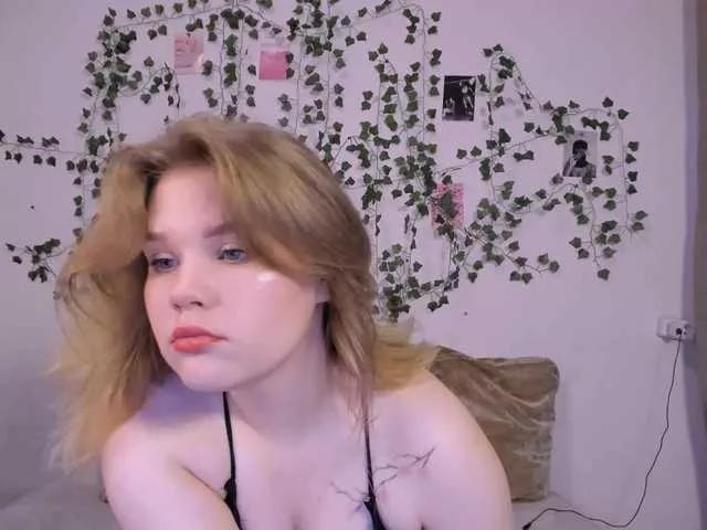 KITI111 on BongaCams 