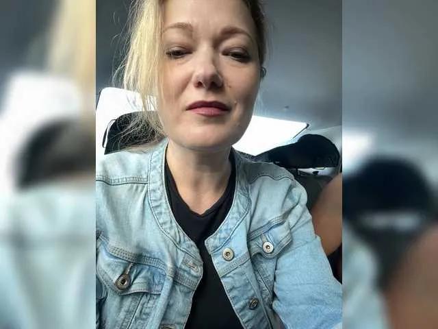 KlavaDavai on BongaCams