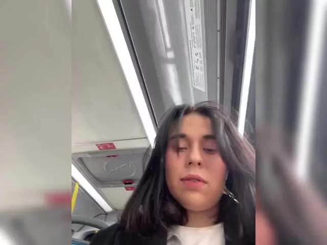 KrissyKittyCat on BongaCams 
