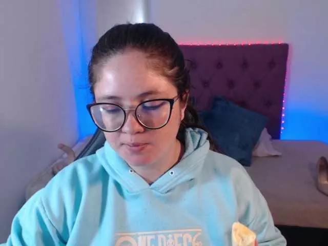 KrystalAdams on BongaCams 