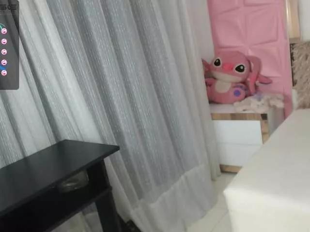 lady-ary on BongaCams 