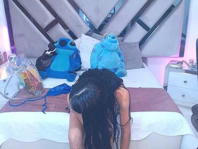 lady-ary on BongaCams 