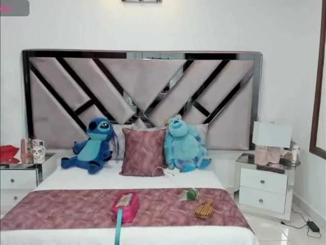 lady-ary on BongaCams 