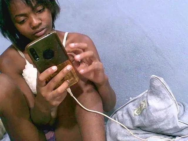 Laingohh on BongaCams 