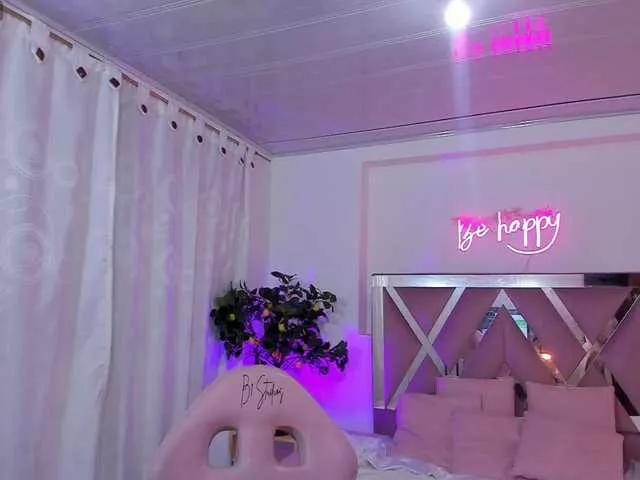 Laraa-tay on BongaCams 