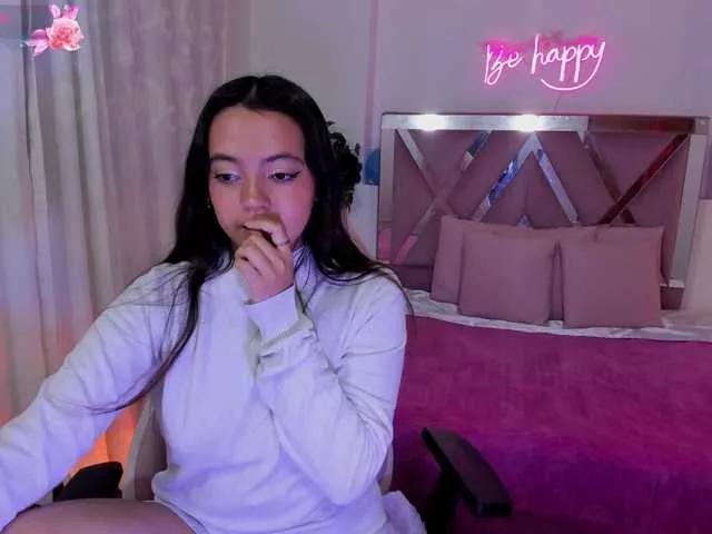 Laraa-tay on BongaCams 