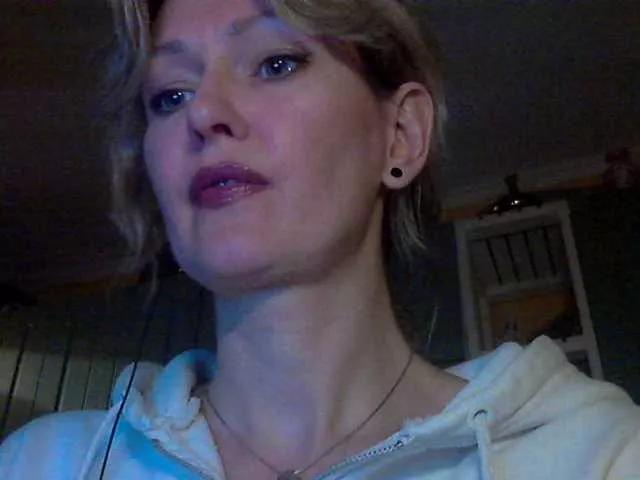 LaraEva on BongaCams 