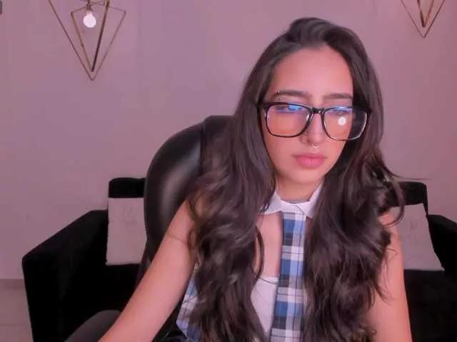 LarisaSmirnov on BongaCams 