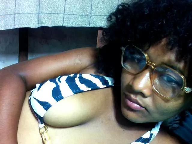 Larry2 on BongaCams 