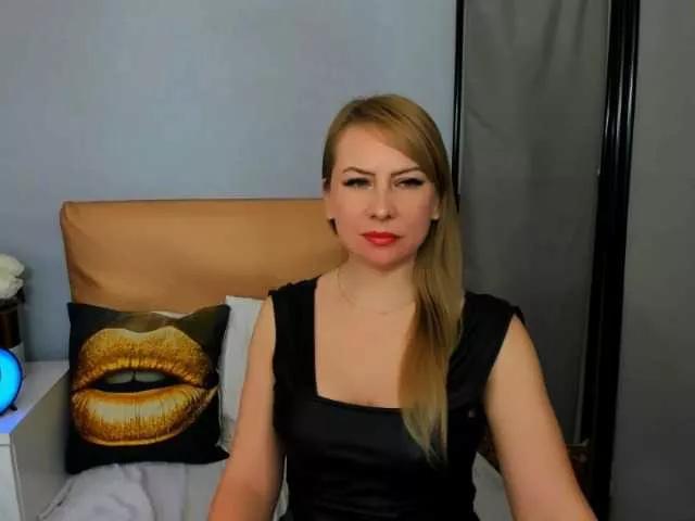 LatoyaDesire on BongaCams 