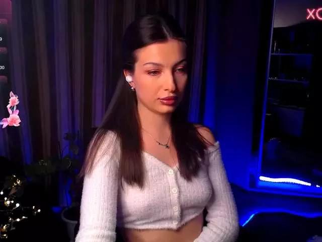 LauraBess on BongaCams 