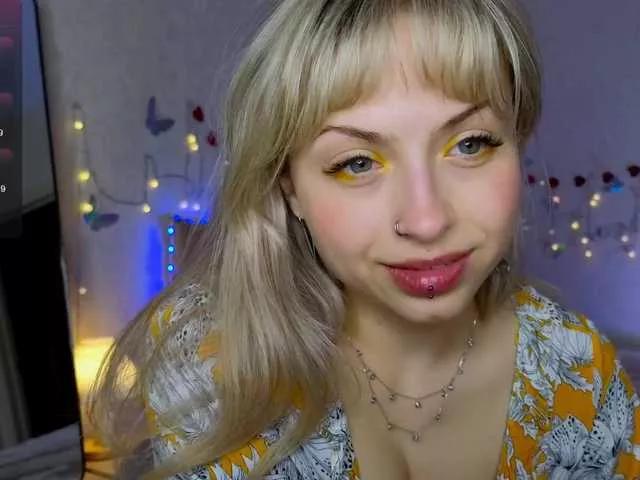 lavenderlav on BongaCams 