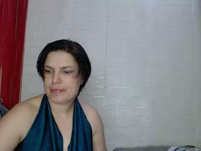 LedyFlower on BongaCams 