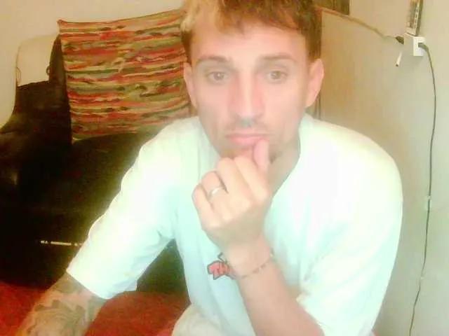 lia-sex-leo on BongaCams