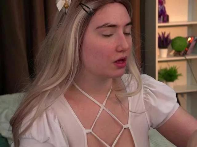 lili-meow on BongaCams 