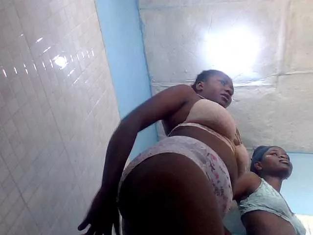 LilyAva2 on BongaCams 