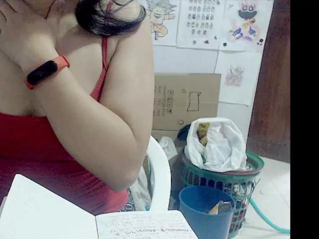 lizztaylor531 on BongaCams 