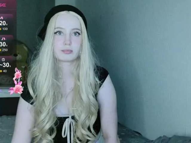 LolaMin on BongaCams 