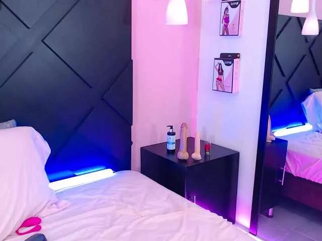 LolaRose on BongaCams 