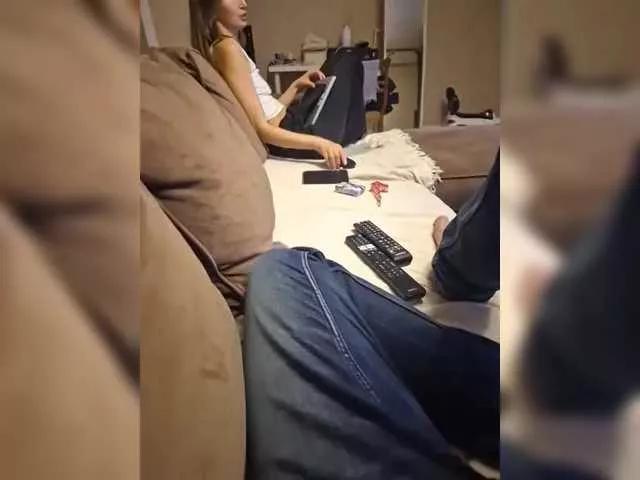 Loveisg on BongaCams 