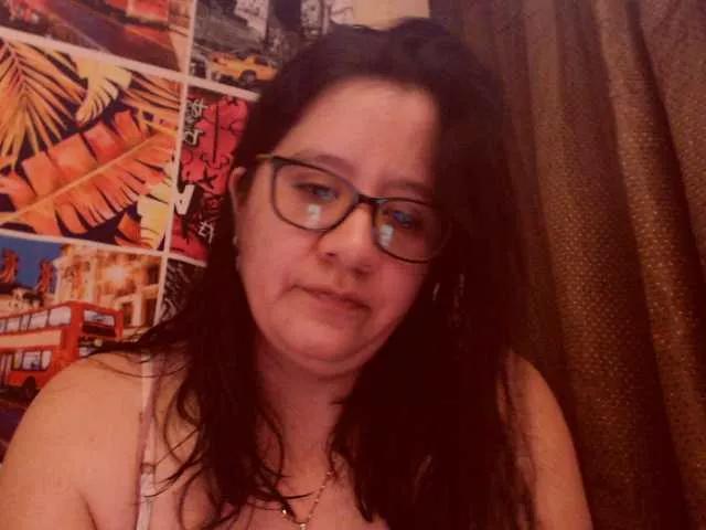 lucyLUxxx on BongaCams 