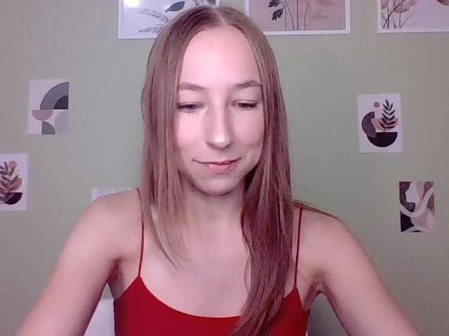 LunaBlaze on BongaCams