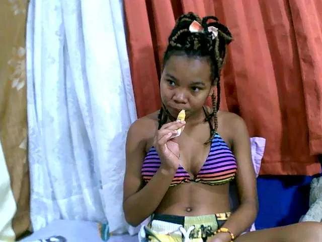 Maarcelinahh on BongaCams 