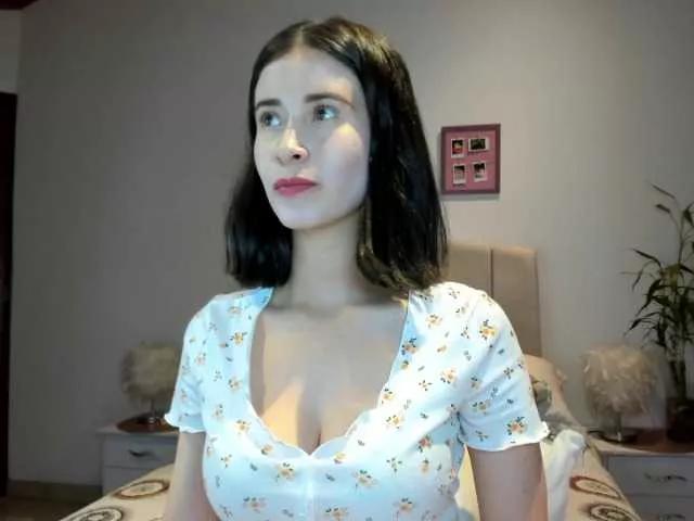 macarena-60 on BongaCams 