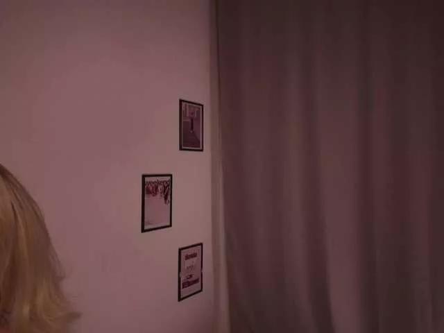 Offline Maddison on BongaCams