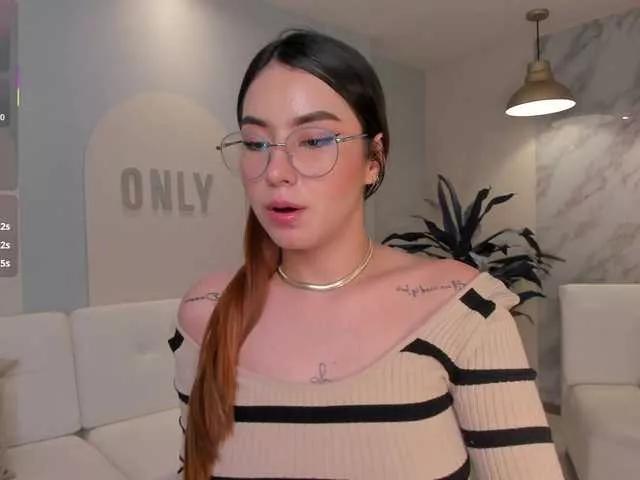 MaddisonCollins on BongaCams 