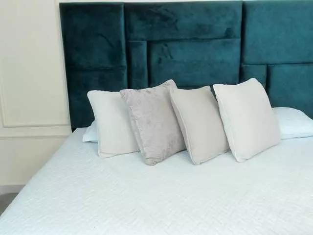 Mahiacute- on BongaCams 