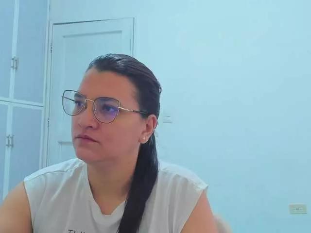 MARILYNG on BongaCams 