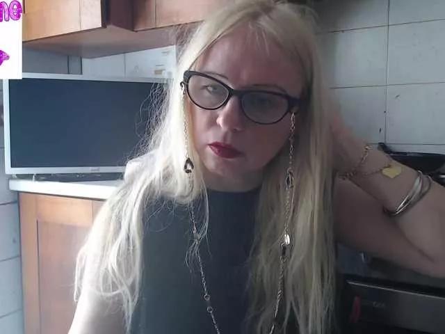 martachatte19 on BongaCams 