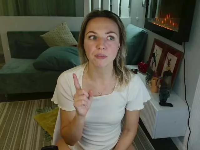 maru-healing-voice on BongaCams 