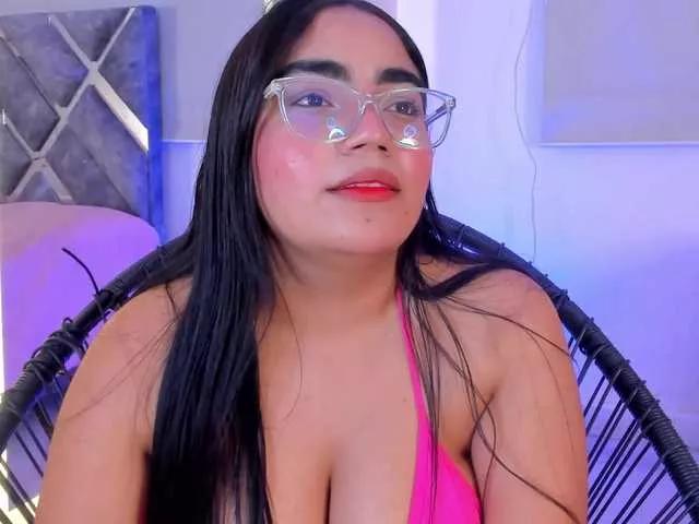 melodiipierce1 on BongaCams 