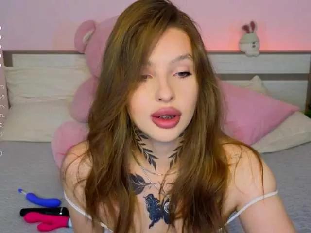 miachill on BongaCams 