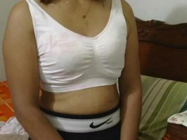 Mielly on BongaCams 