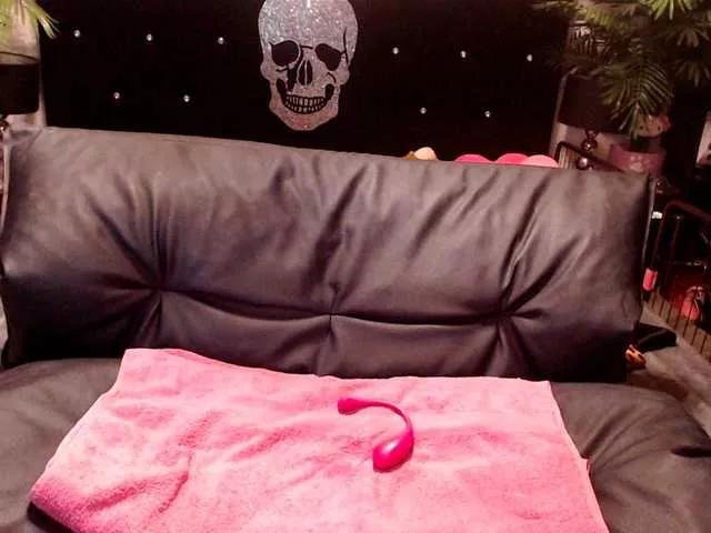 MilaElaine on BongaCams 