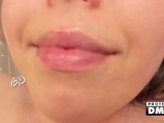 millarina on BongaCams 