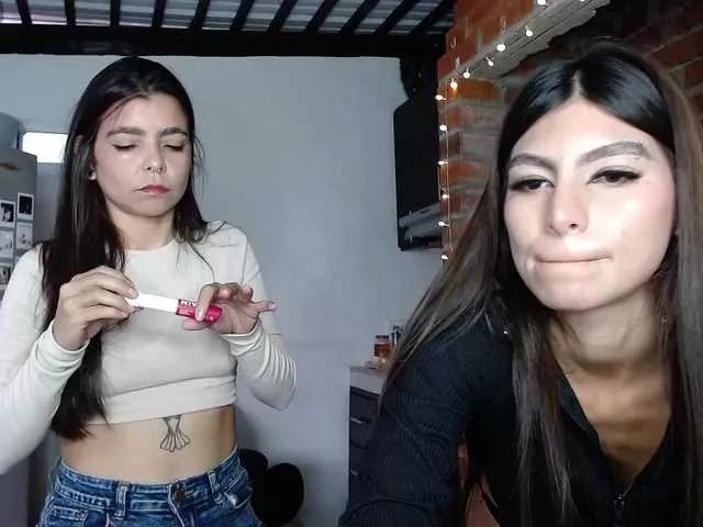 millyxnicoll1 on BongaCams 