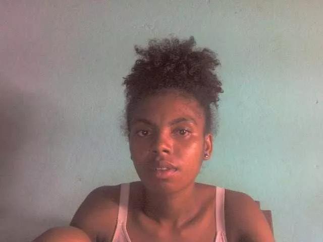 Miranda77 on BongaCams 