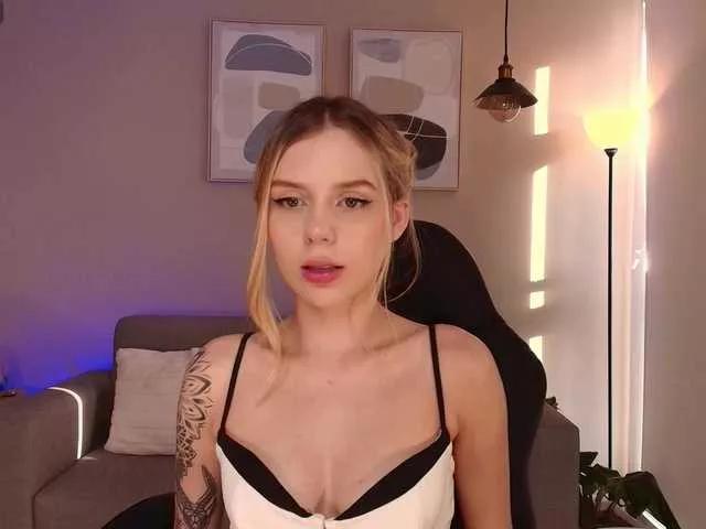 MirandaShaw on BongaCams 