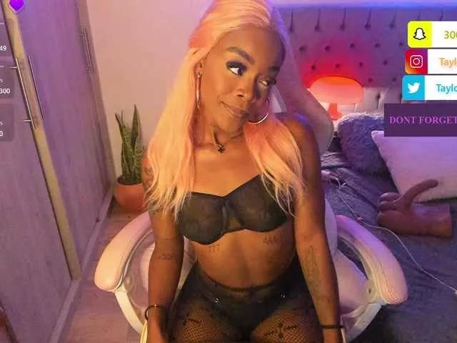 Miss-west on BongaCams 