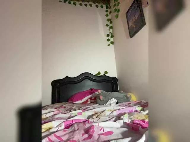 Mitsu-chan on BongaCams 